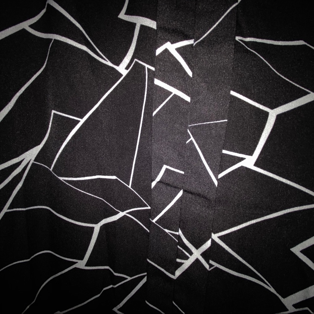 Geometric top - Picture 3 of 4